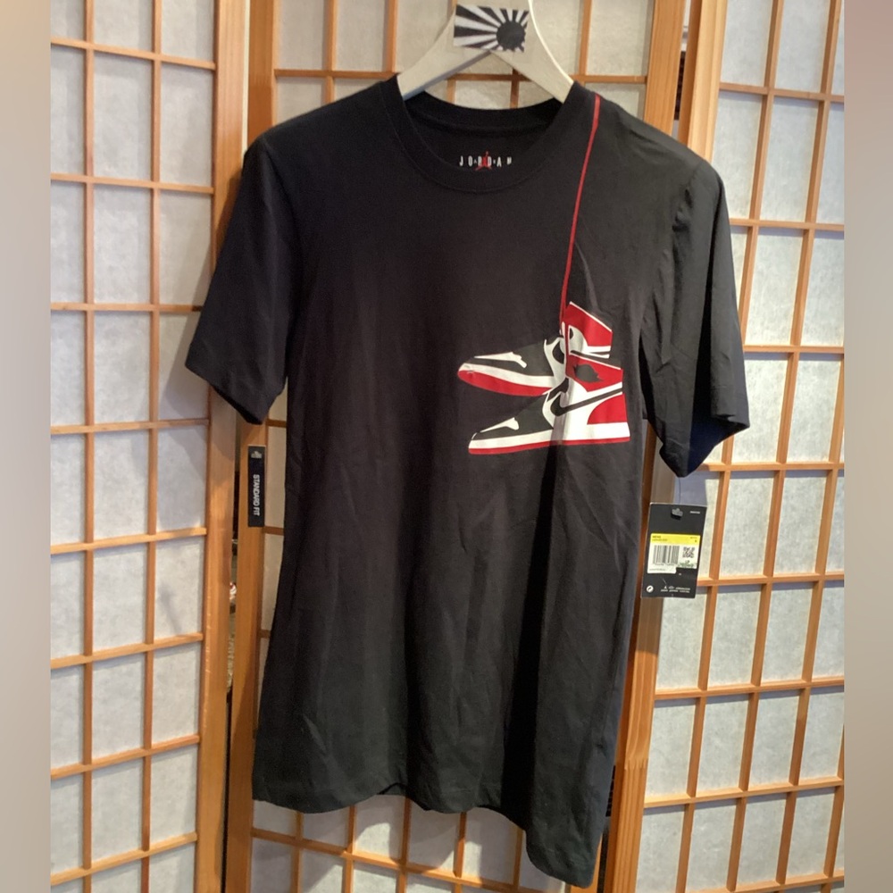 Jordan Black Toe Graphic Short Sleeve T-Shirt CZ0432-010 Men's Size Small